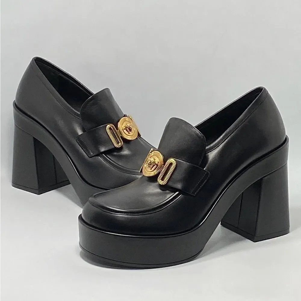Versace Logo Leather Platform Pumps size 40 - Picture 9 of 13
